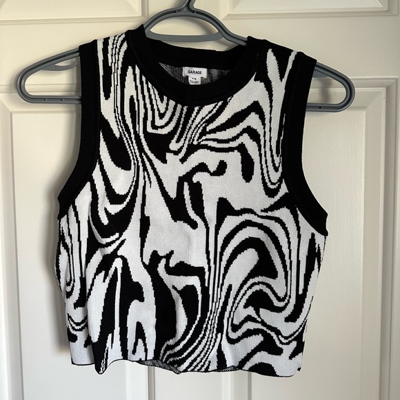 Garage Sweater - Picture 2 of 4